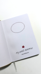 Carnet de journaling ouvert avec page blanche ornée d un cadre ovale délicat Nany Craft Shop papeterie de la collection tous les produits