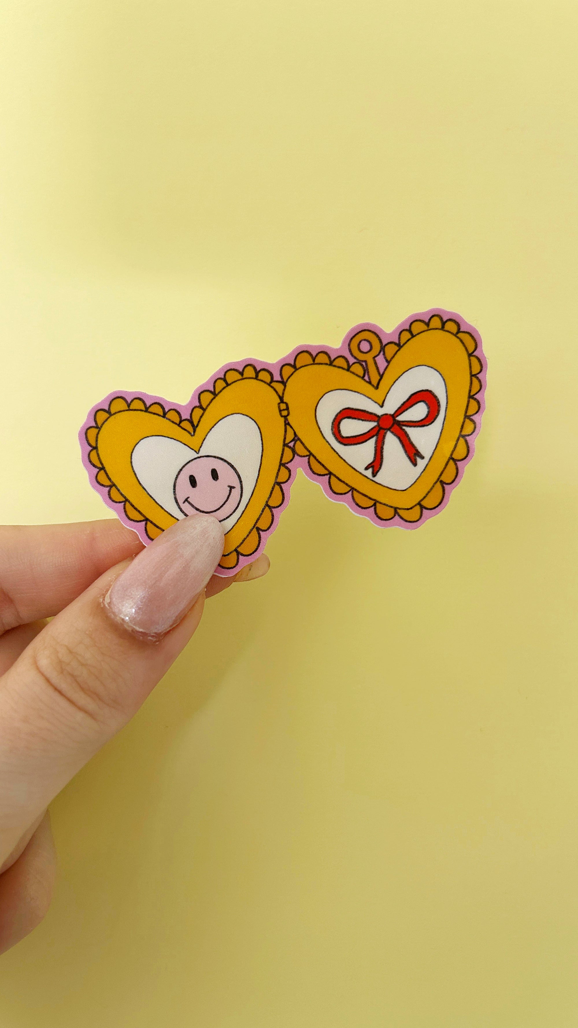 Pendant sticker