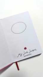Carnet de journaling blanc My Junk Journal avec motif de baie et ruban marque page par Nany Craft Shop dans la collection tous les produits