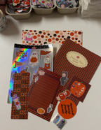 Kit d’octobre Nany Junk Club : papiers et autocollants Halloween, citrouille et chauves-souris