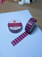Ruban washi à rayures bordeaux et rose, rouleau et bande adhésive