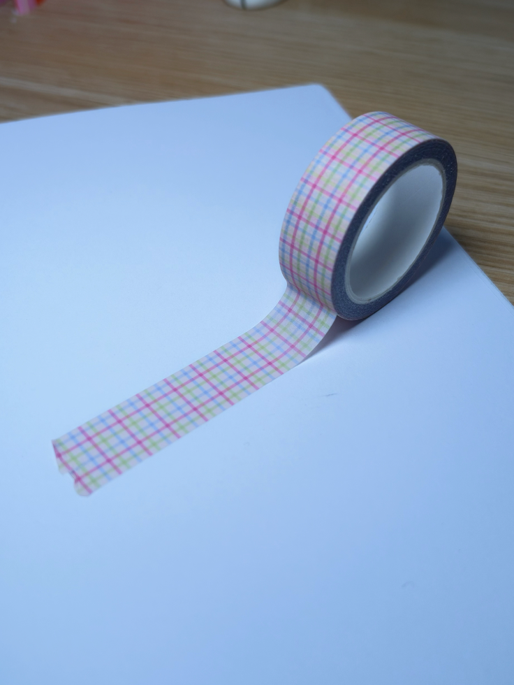 Ruban washi vichy multicolore, ruban déroulé à carreaux sur rouleau