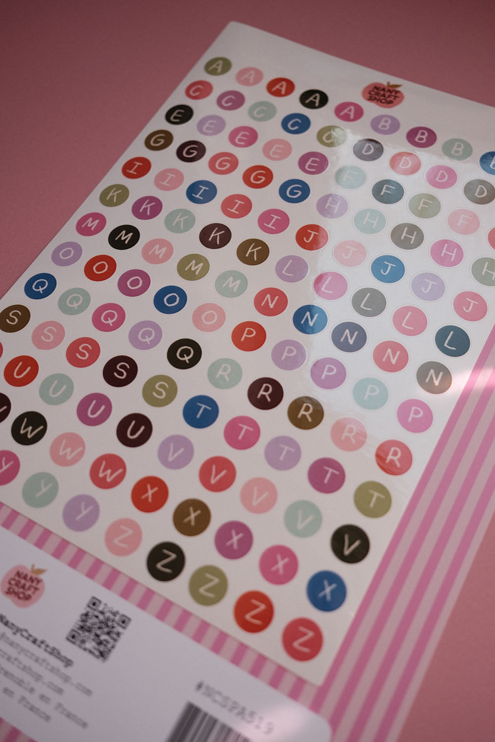 Planche sticker alphabet boutons colorés A5