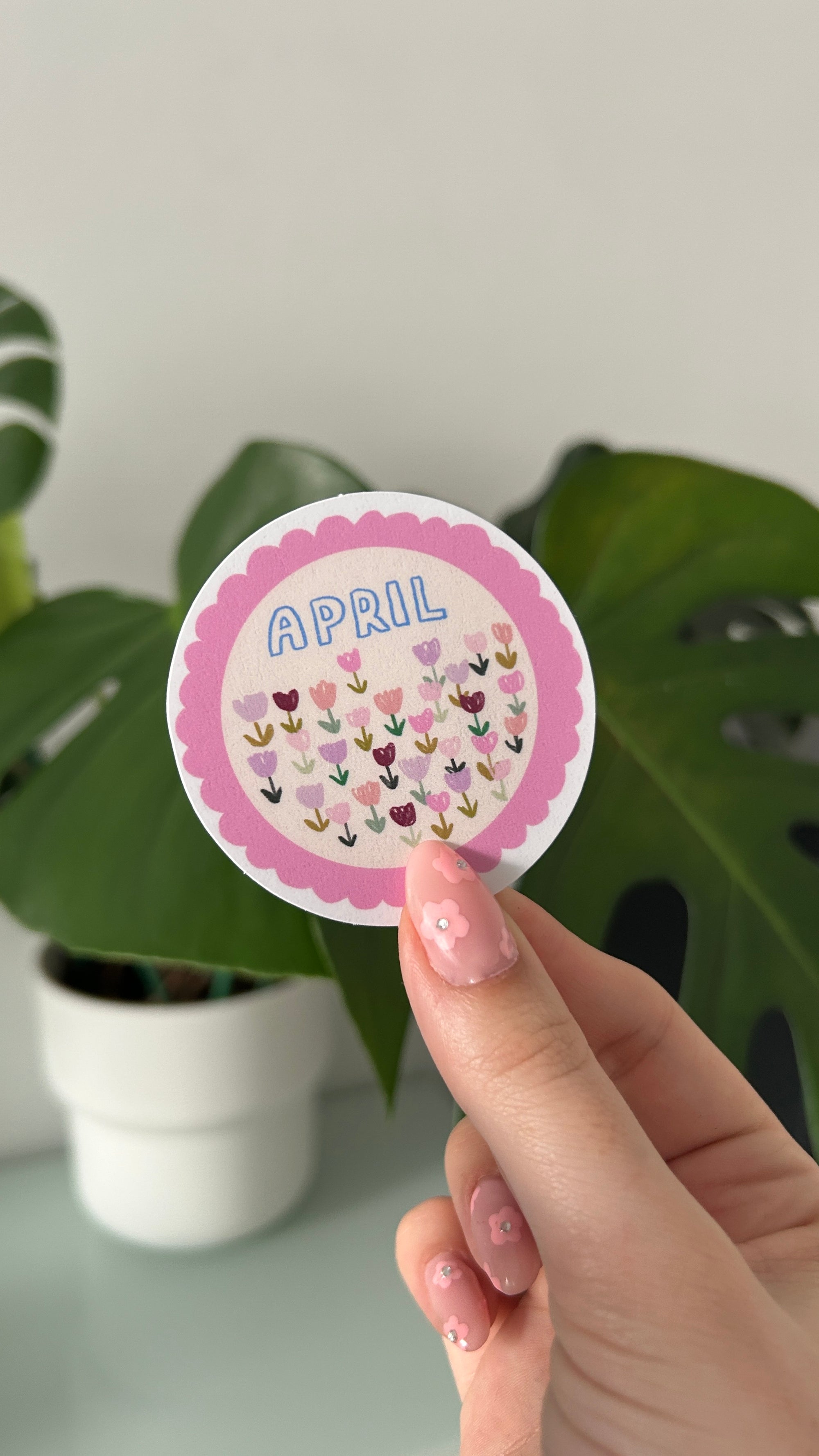 Avril Nany Mail Club 🍎